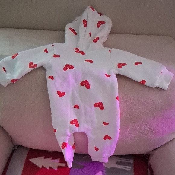 Adorable White and Red Heart Kids One Piece - Picture 2 of 2